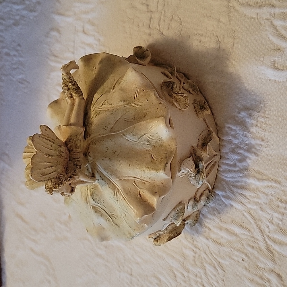 Round Cream-Colored Resin Fairy Lidded Trinket Box/Gift Box 4.5" D, 3.75" T